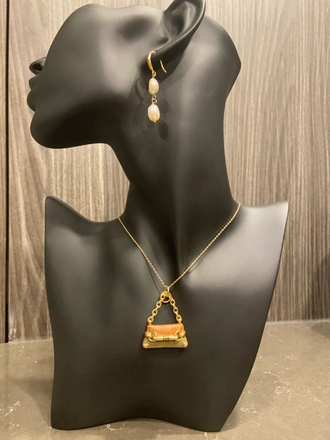 Vintage Gold Tone Handbag Pendant thumbnail
