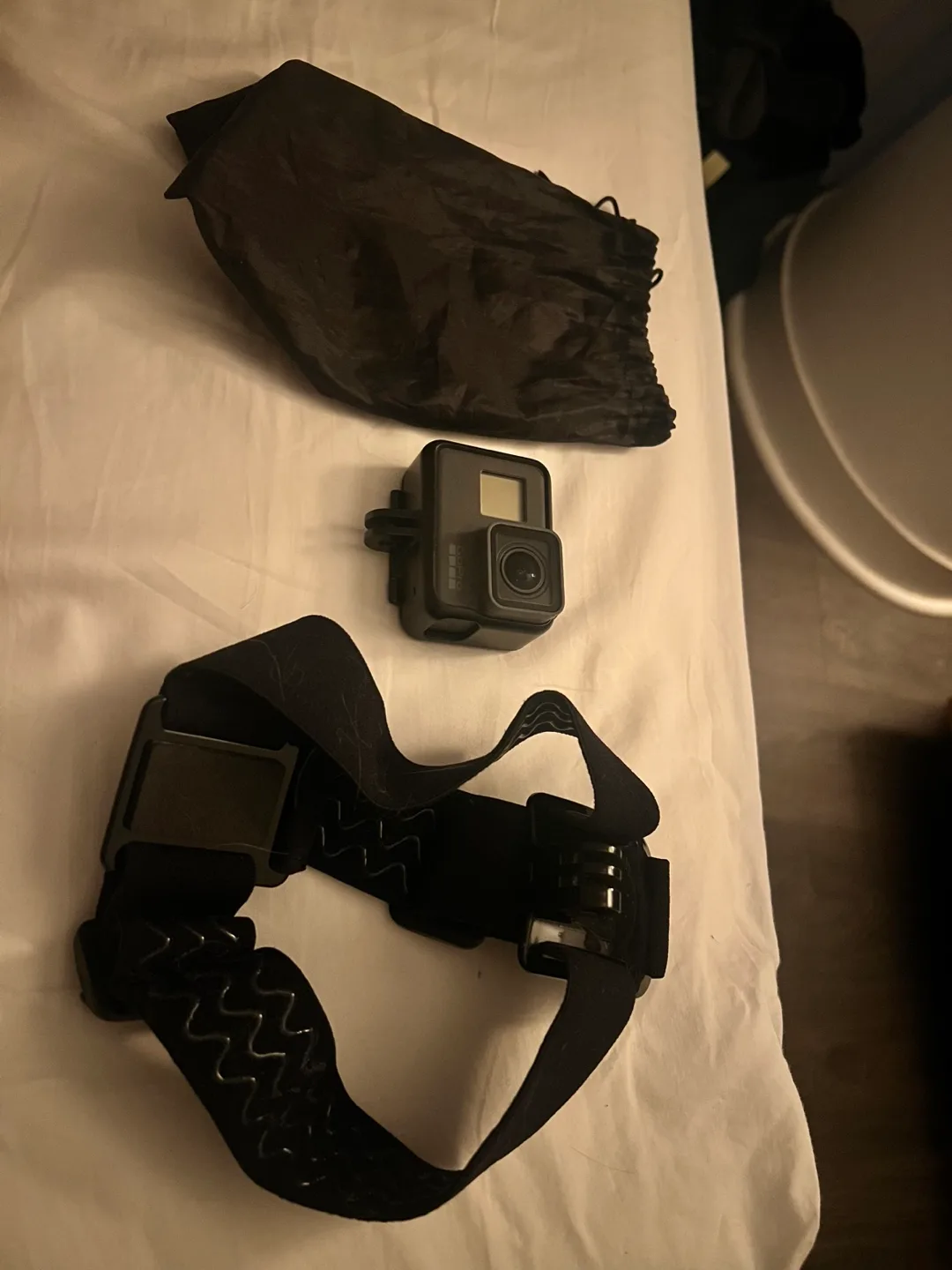 GoPro Hero 5 Black Action Camera with Head Strap & Case image indicator(3)