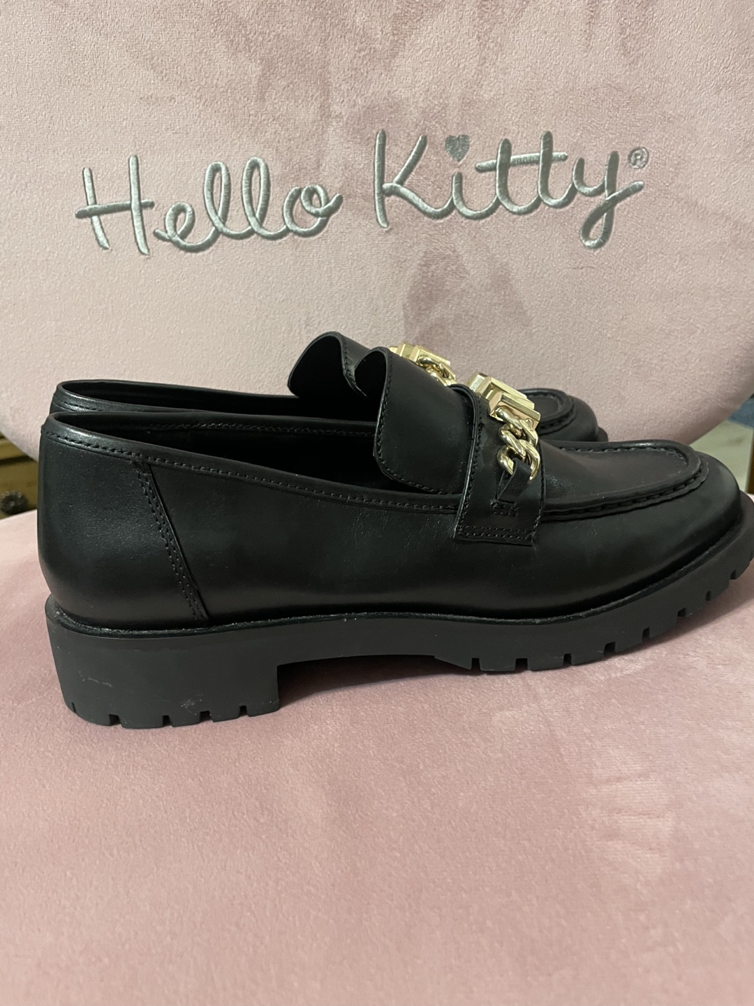 Michael Kors Black Leather Loafers with Gold Chain Detail - photo 3
