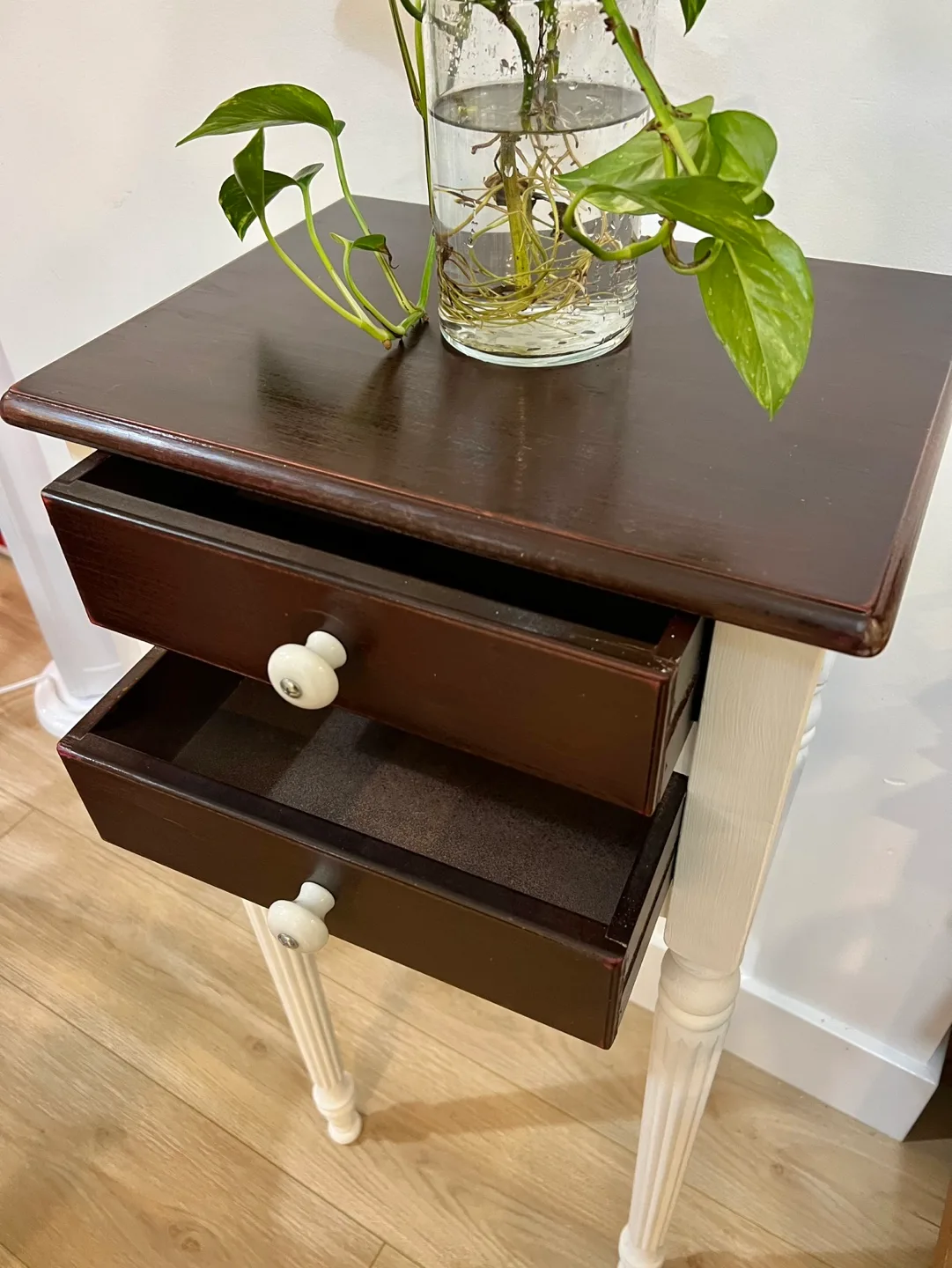 Tall End Table, Farmhouse design, 2-drawers image indicator(3)