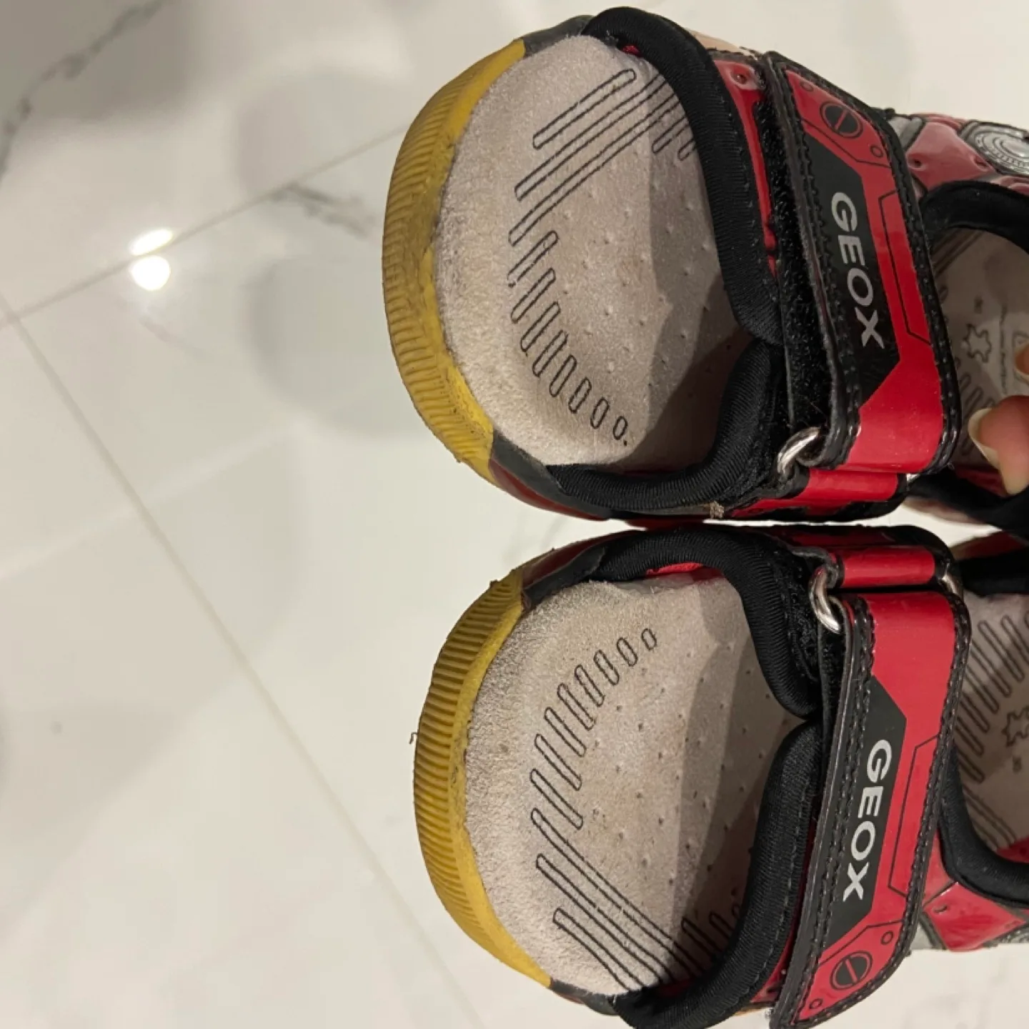 Size 30/12 kids Marvel Geox sandals image indicator(3)