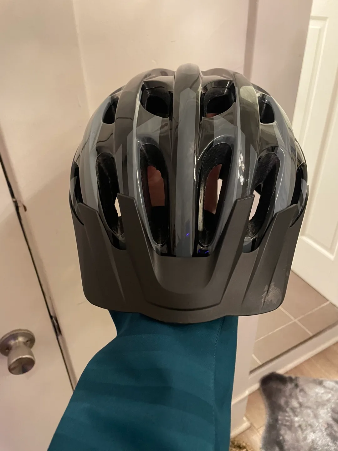 Bike helmet for Adult image indicator(2)