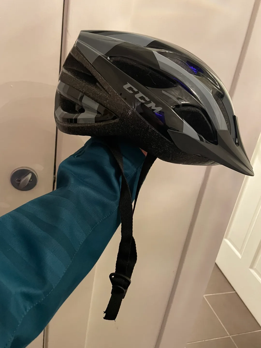 Bike helmet for Adult image indicator(3)
