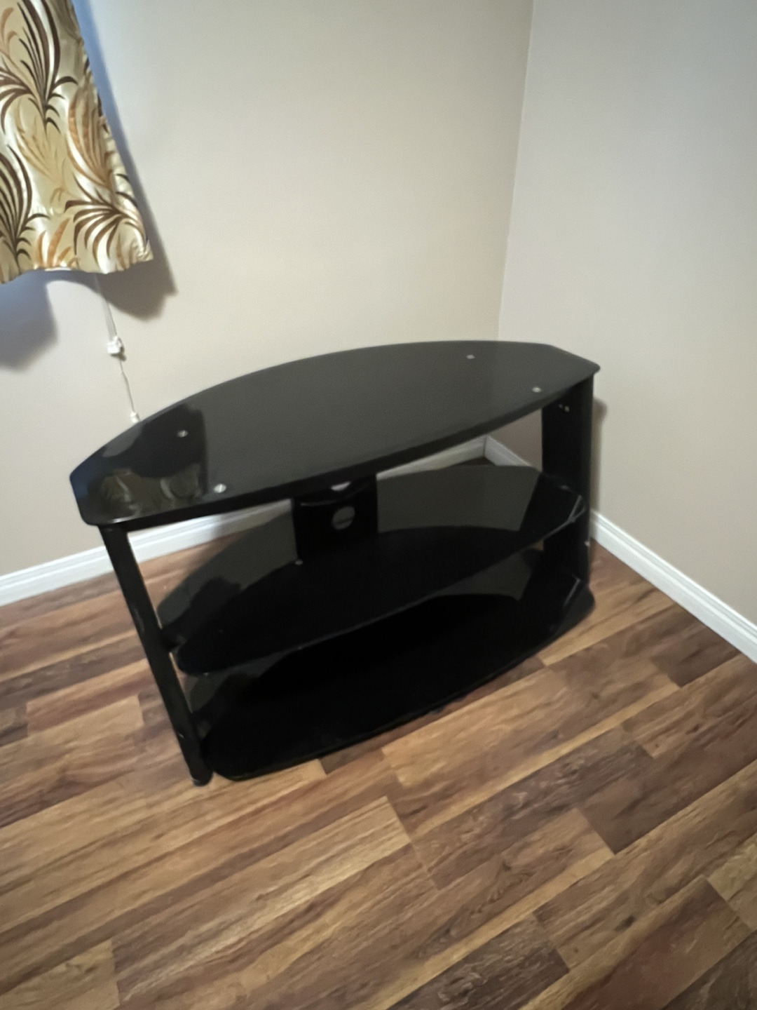 Glass TV stand - photo 2