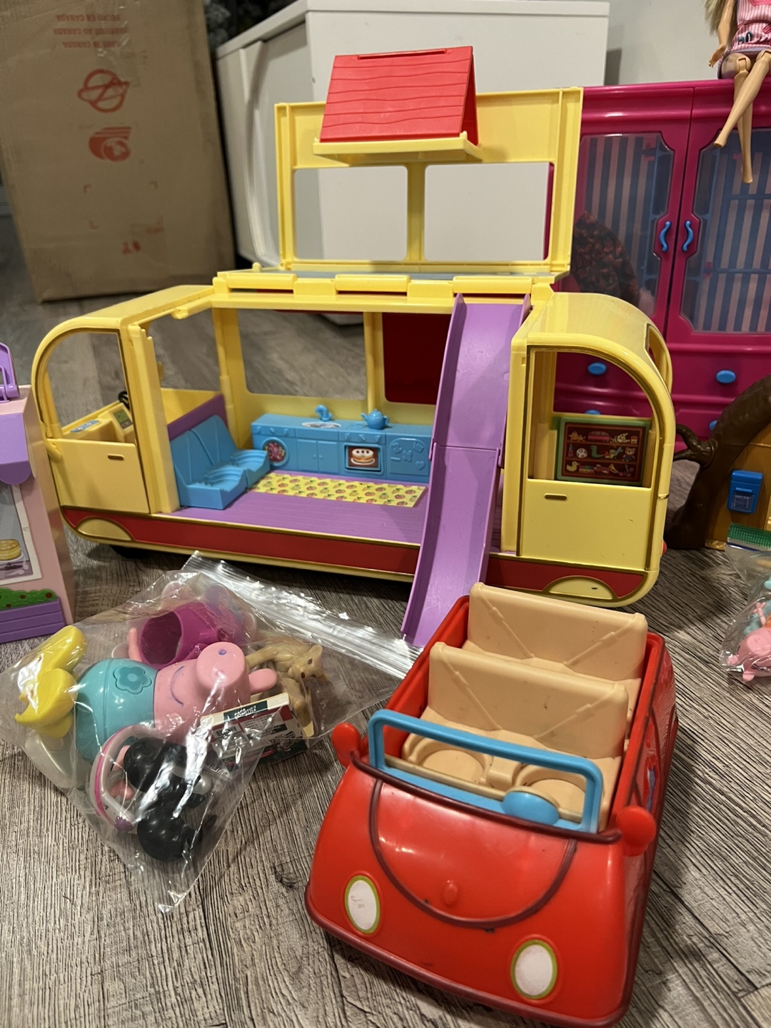 Peppa Pig Playset with Accessories lot - photo 4