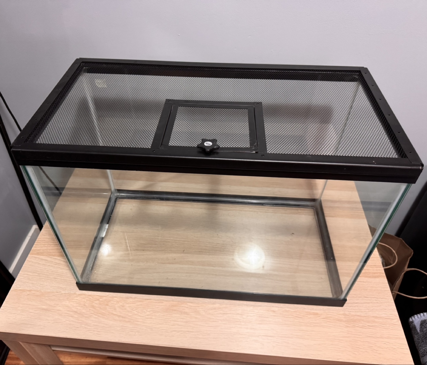 Glass Aquarium Tank with Mesh Lid - photo 4