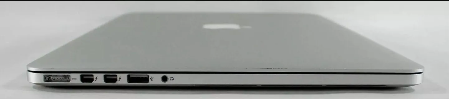 Apple MacBook Pro 15 inch RETINA i7 image indicator(6)