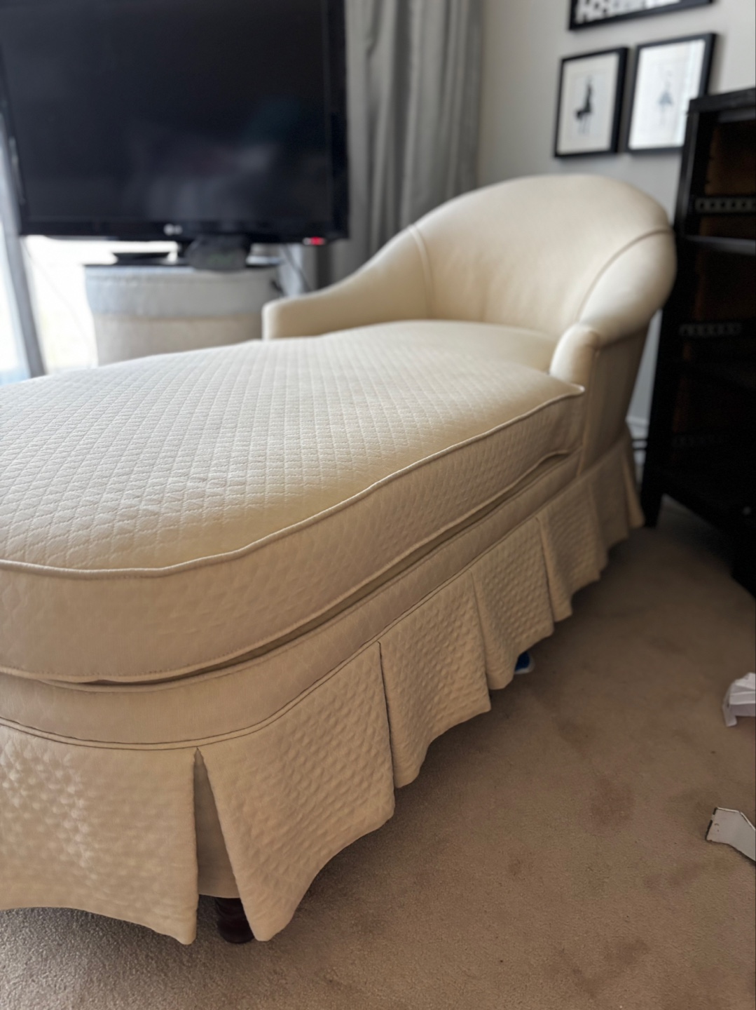Vintage Chaise Lounge - Off-White