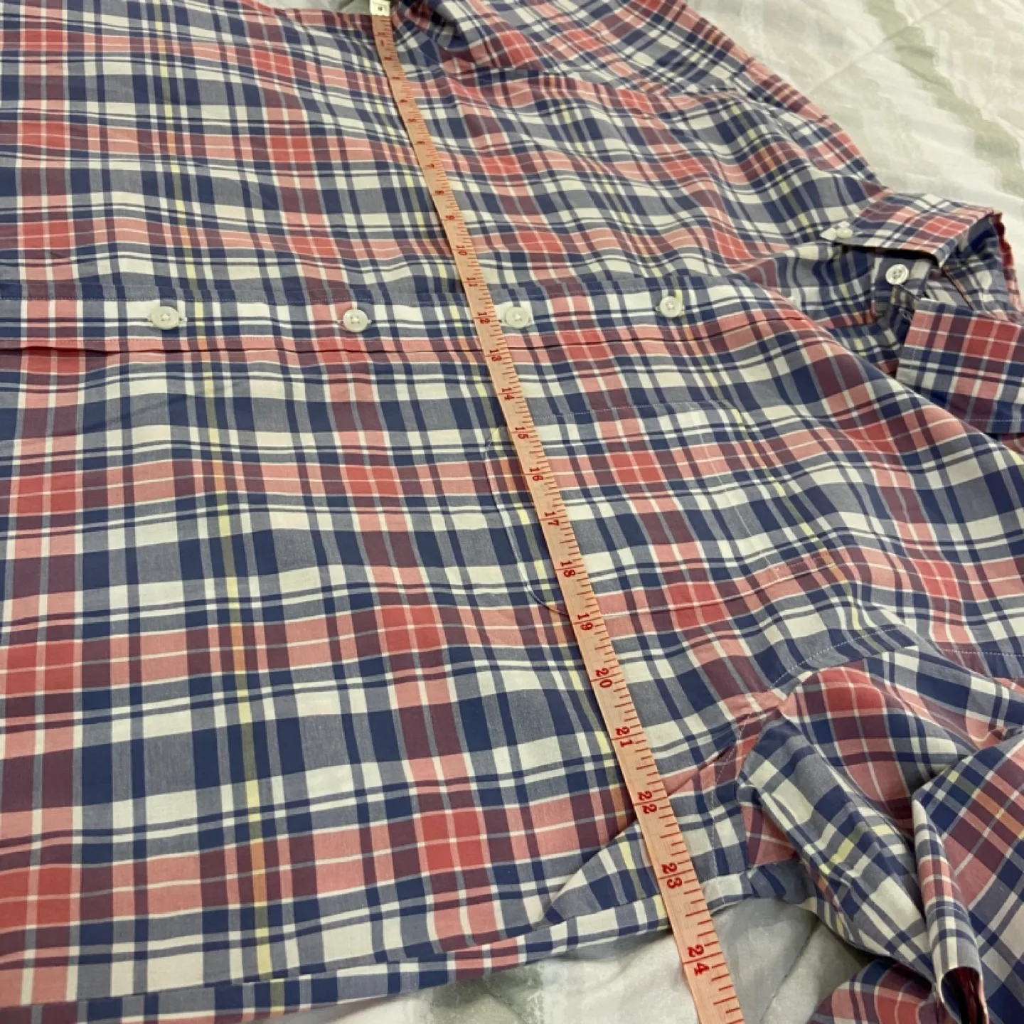 Size L - Vineyard Vines mens shirt image indicator(5)