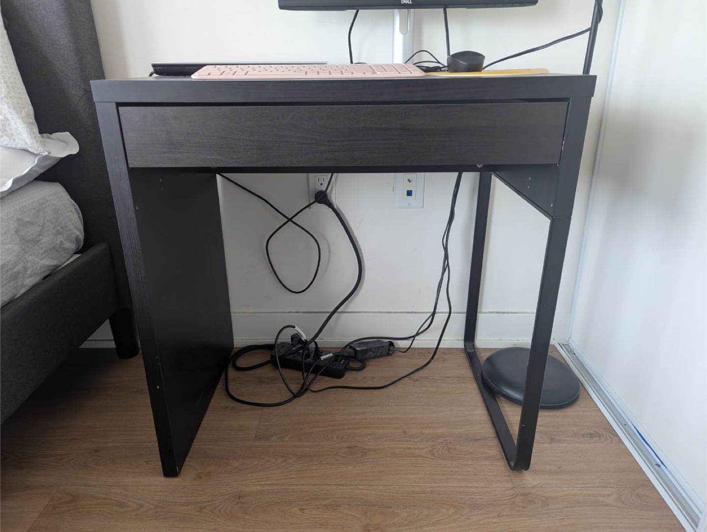 IKEA MICKE Desk - Black-Brown