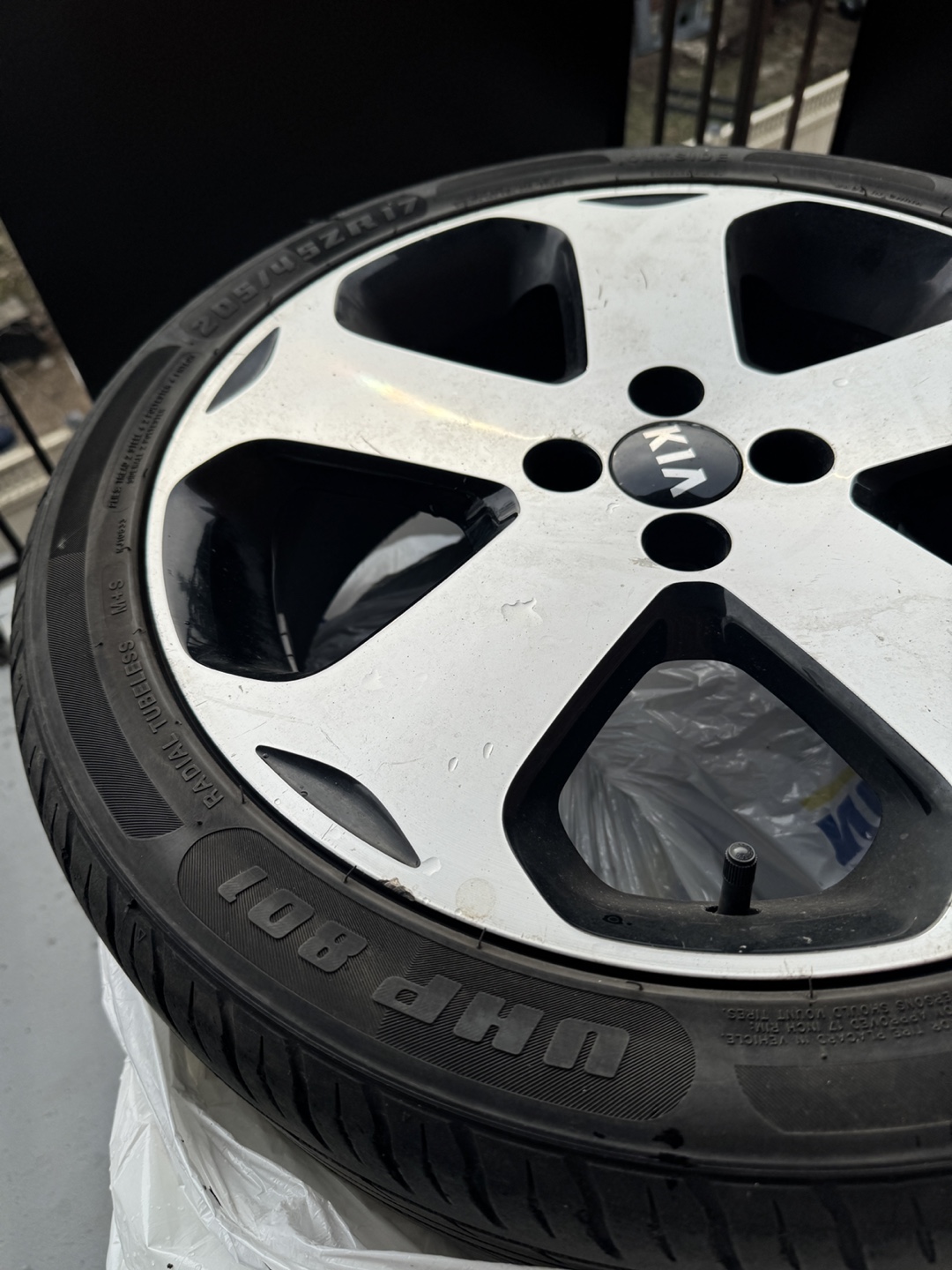 4 x 205/45ZR17 All season tires - photo 4