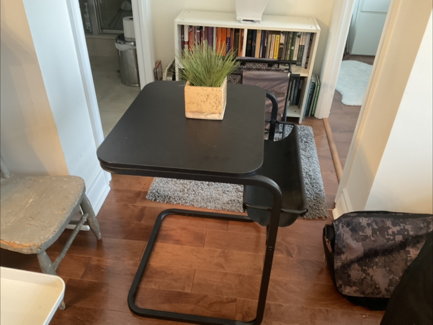 Black C-Shaped Side Table