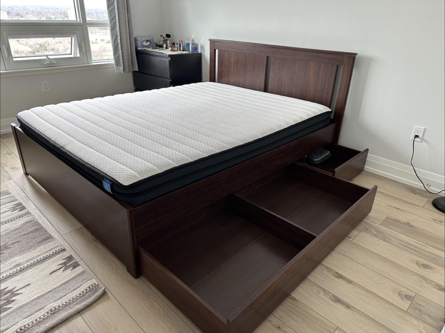 IKEA MALM Bed Frame with 2 Drawers and Mattress-Queen size - photo 2
