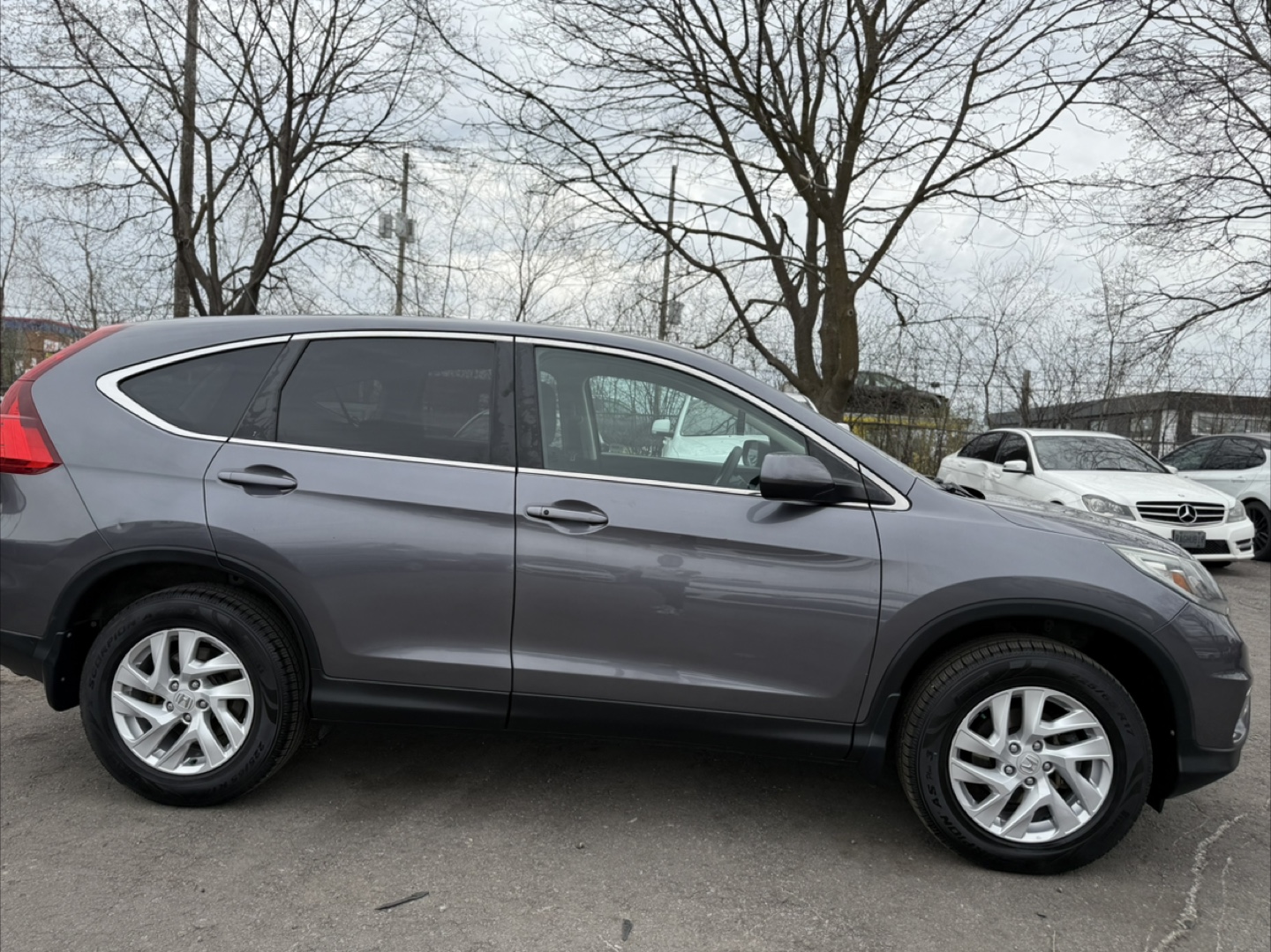 2016 Honda CRV - Used SUV - photo 2