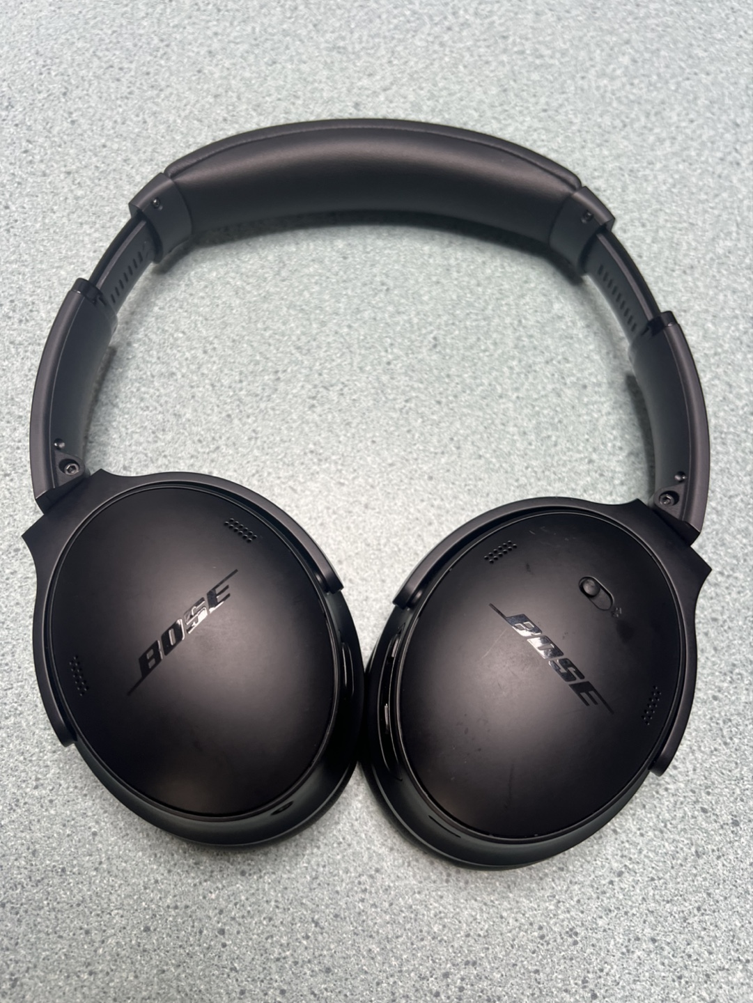 Bose Noise-Cancelling Headphones - photo 2