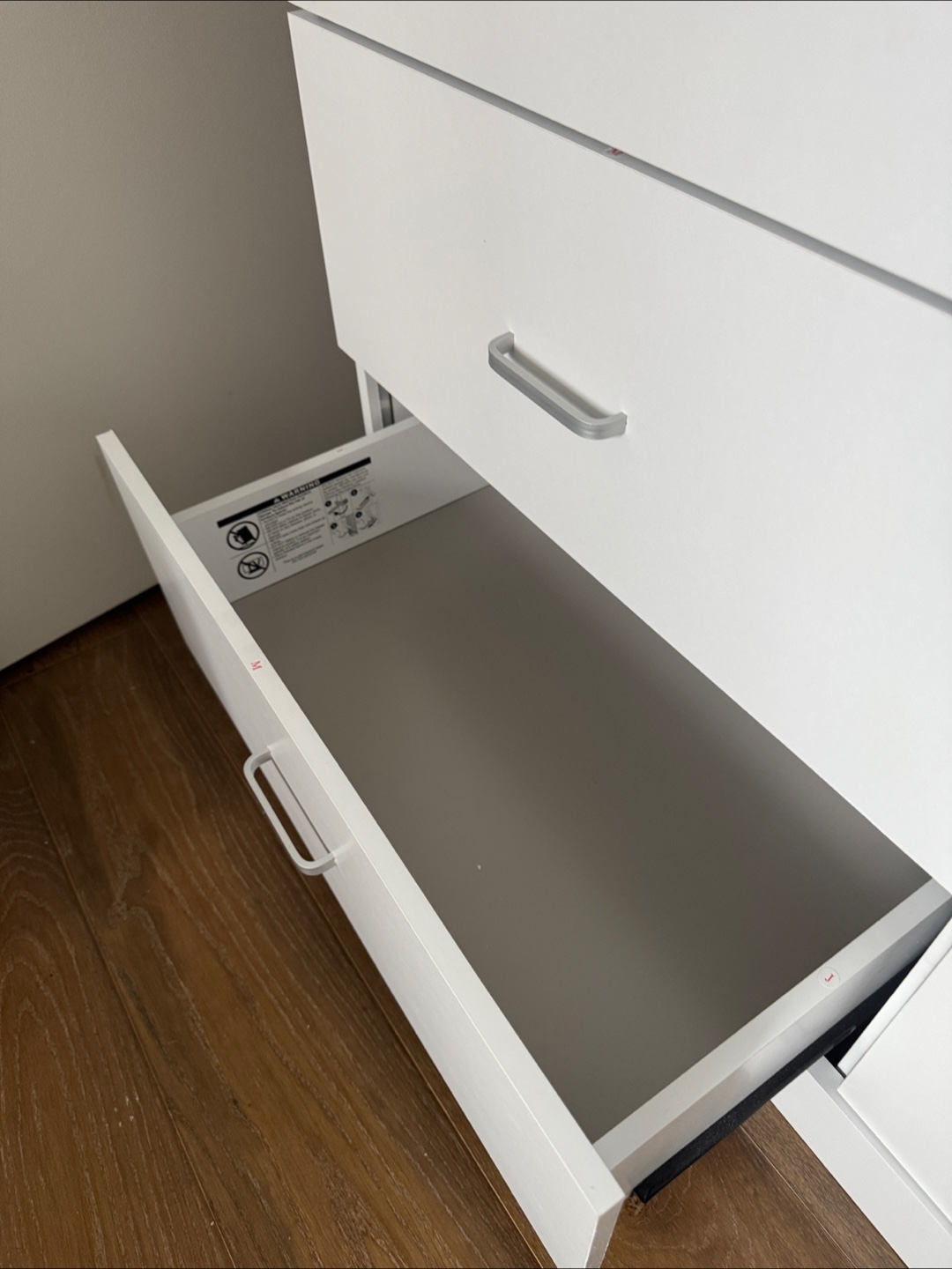 Allyannah 6-Drawer Dresser - White - photo 4