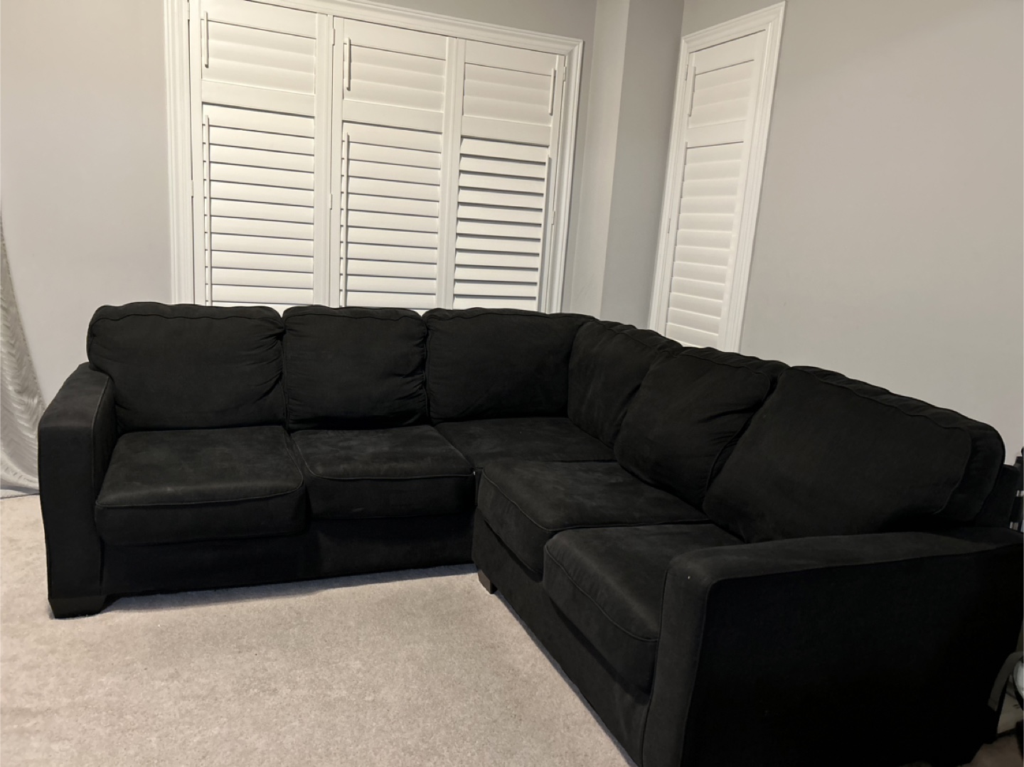 Black L-Shaped Sectional Sofa - photo 3