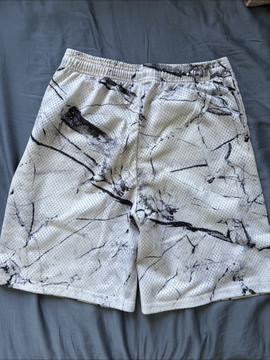 Off-White Marble Print Mesh Shorts - photo 3