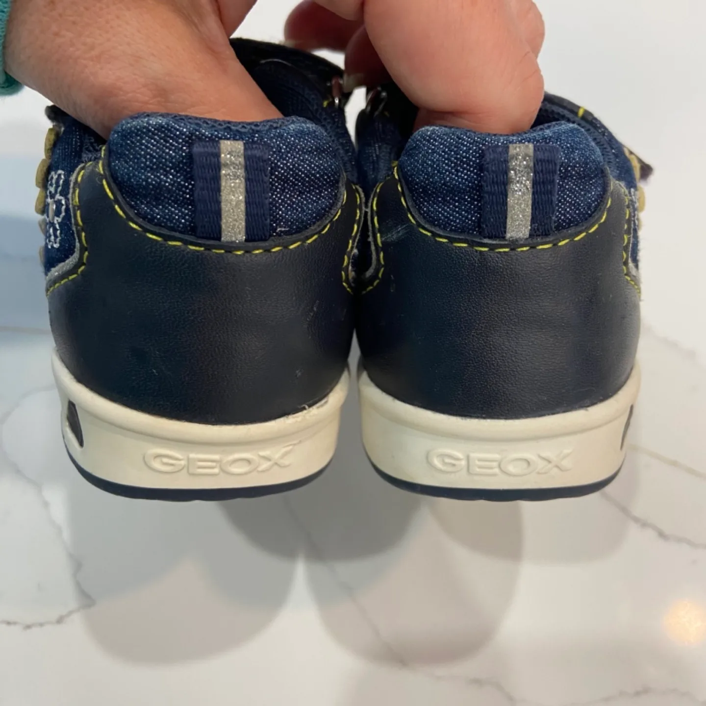 Size 21/5.5 toddler girl’s Geox shoes image indicator(3)