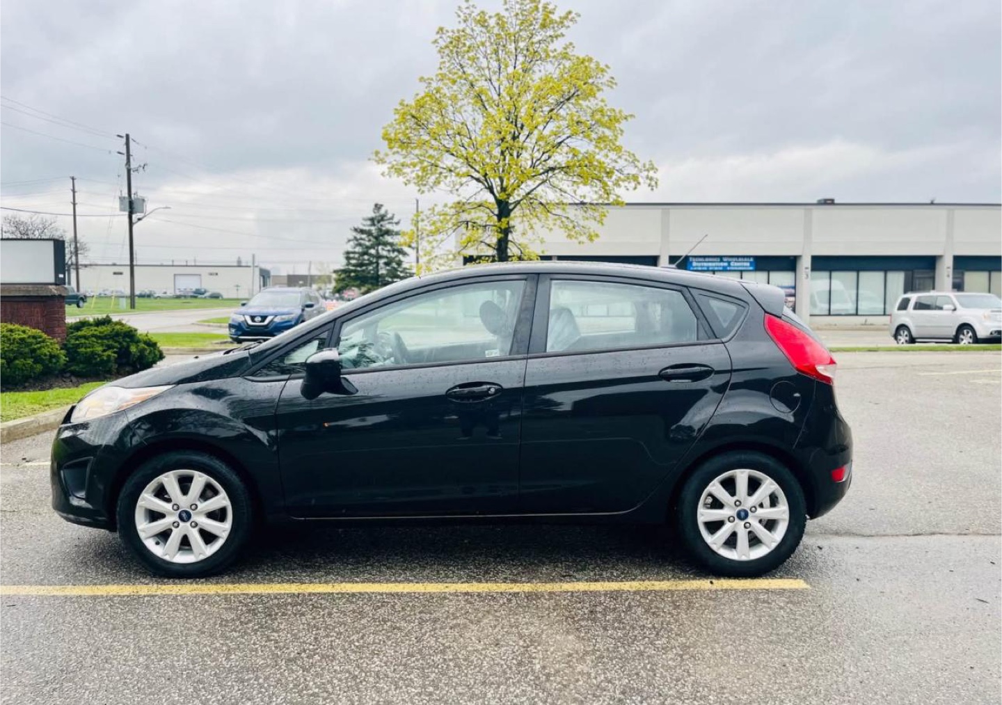 2013 Ford Fiesta - Black 5-Door Hatchback