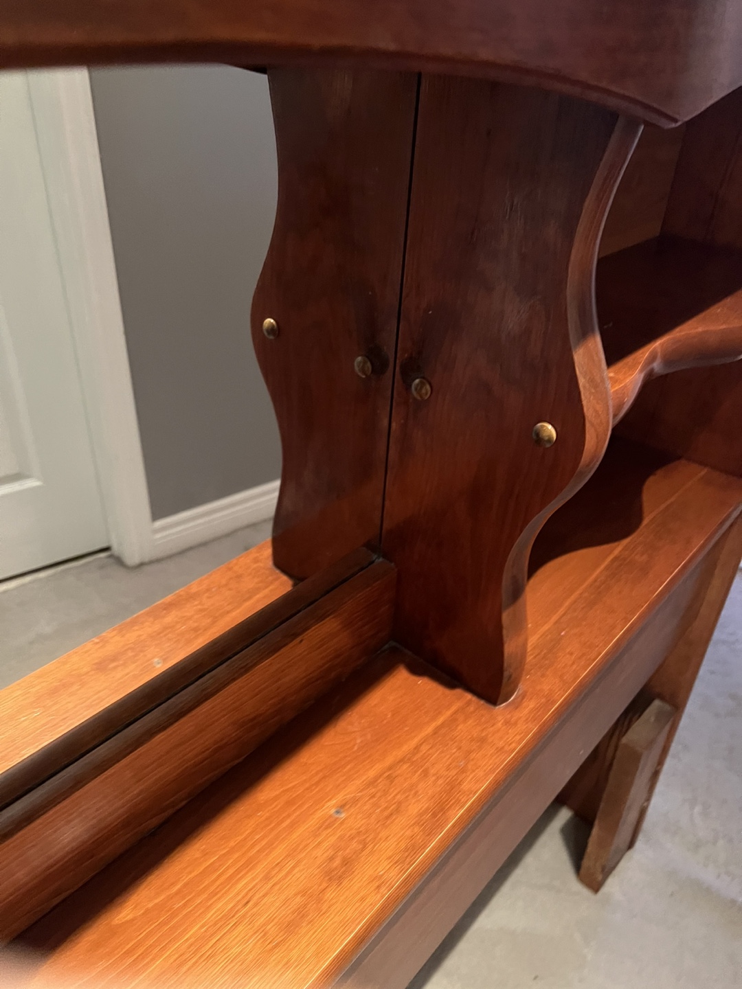 Wooden headboard with shelves - photo 4