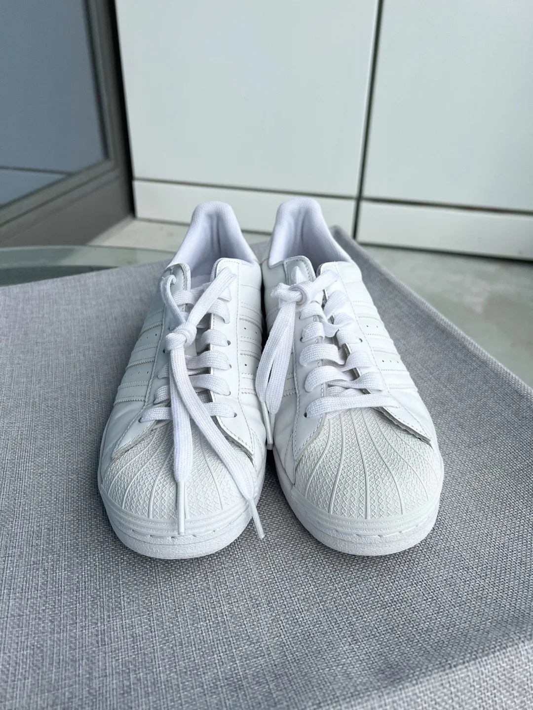 Adidas Original SUPERSTAR Men’s White Shoes Size 9 1/2 image indicator(5)