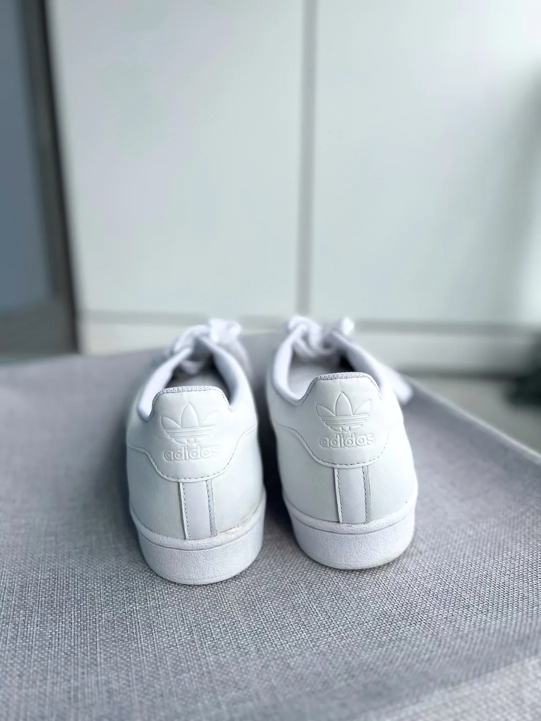 Adidas Original SUPERSTAR Men’s White Shoes Size 9 1/2 image indicator(9)