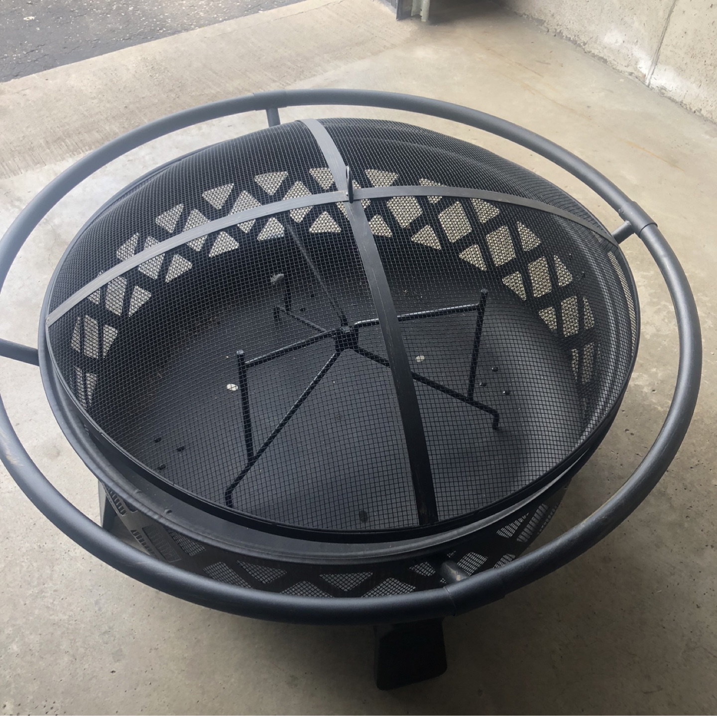 Black Metal Outdoor Wood Fire Pit - photo 3