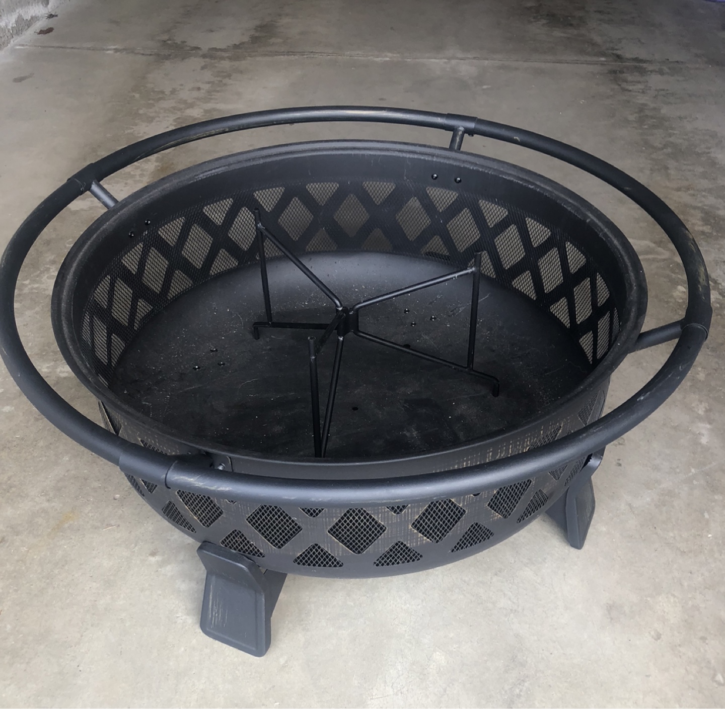 Black Metal Outdoor Wood Fire Pit - photo 5