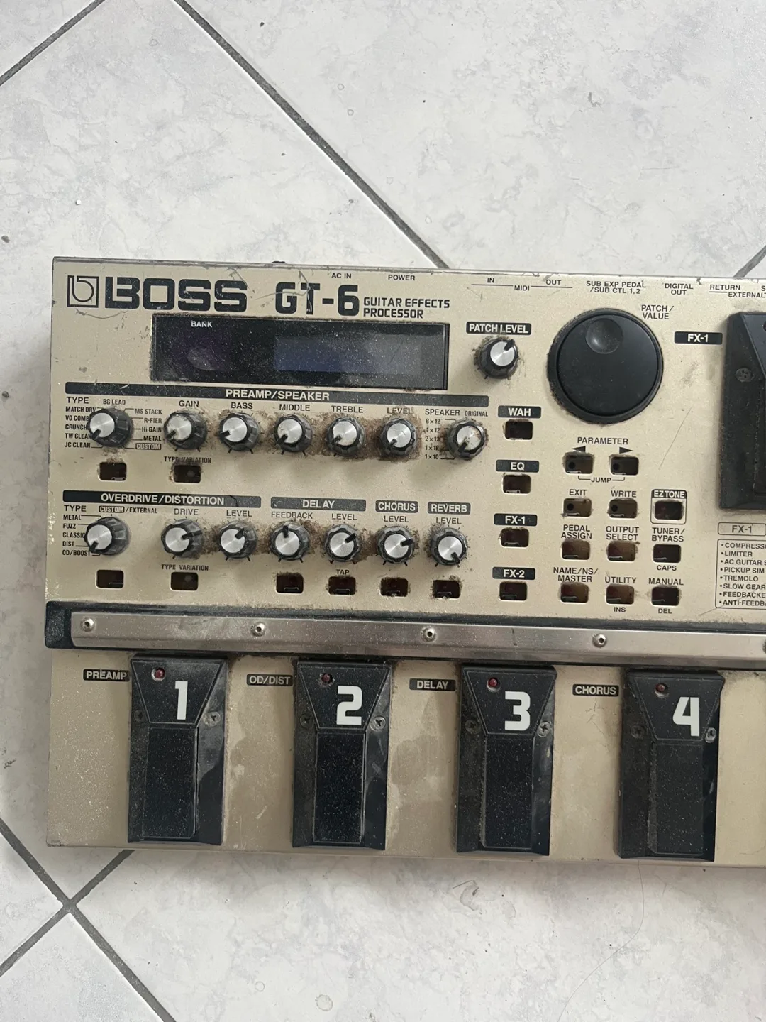 BOSS GT-6 Guitar Multi-Effects Processor image indicator(2)