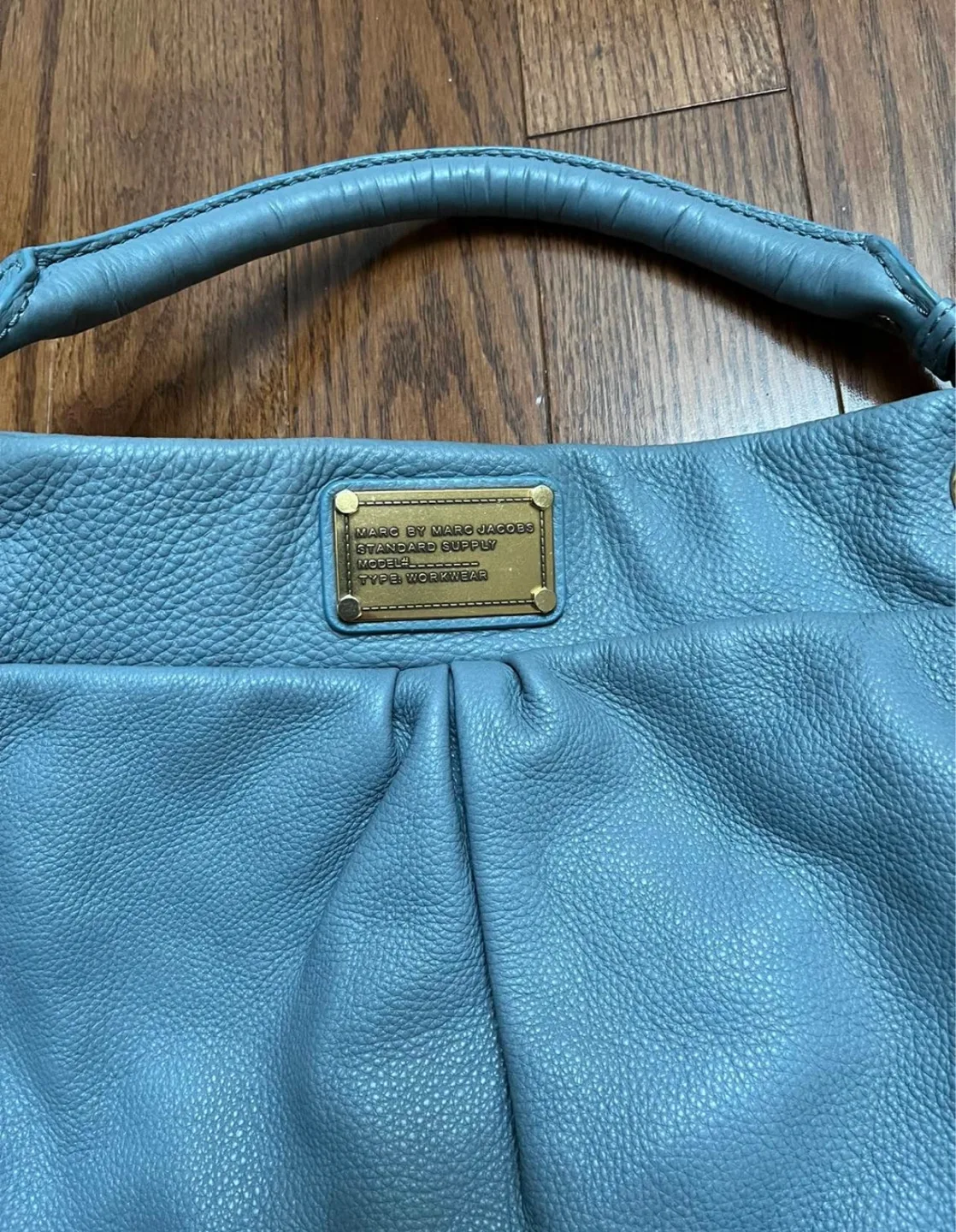 Marc by Marc Jacobs Leather Shoulder Bag image indicator(3)