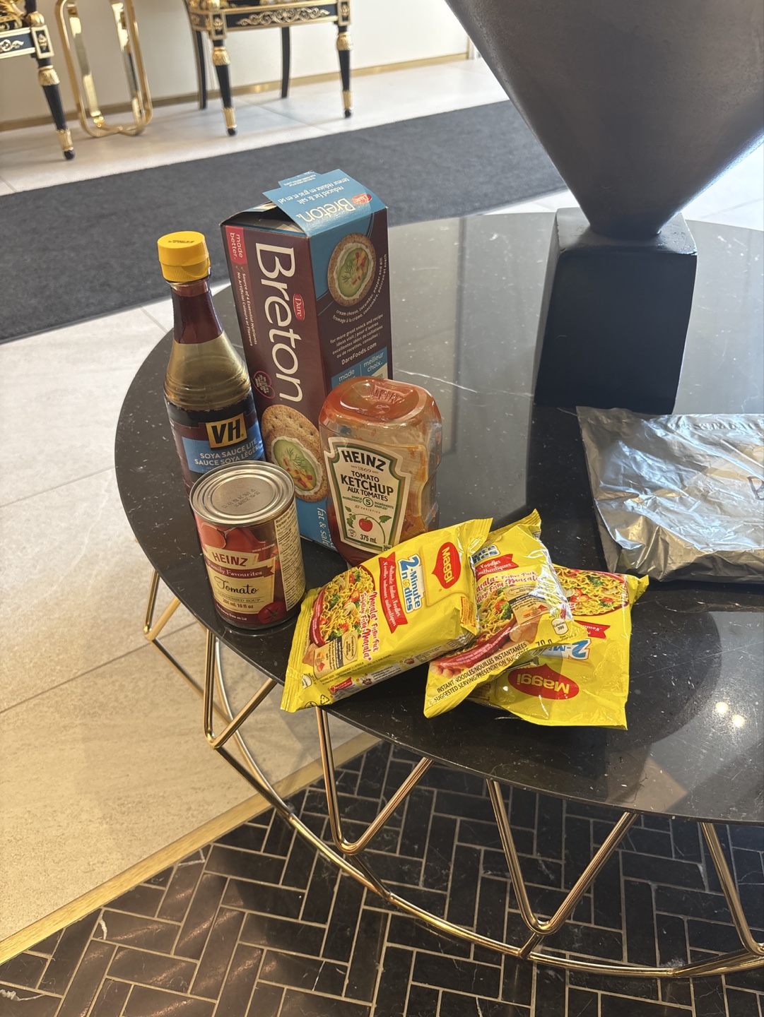 Free groceries. More items available. Pickup asap.
