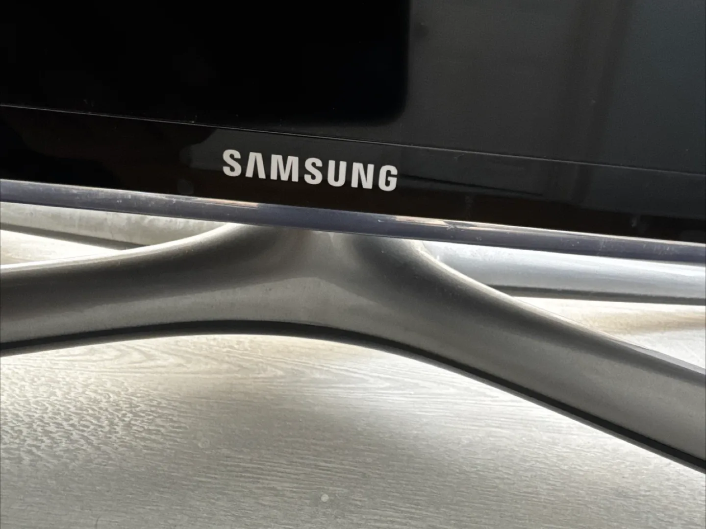 Samsung UN65F6300AF 65-inch 1080p Smart LED TV image indicator(4)