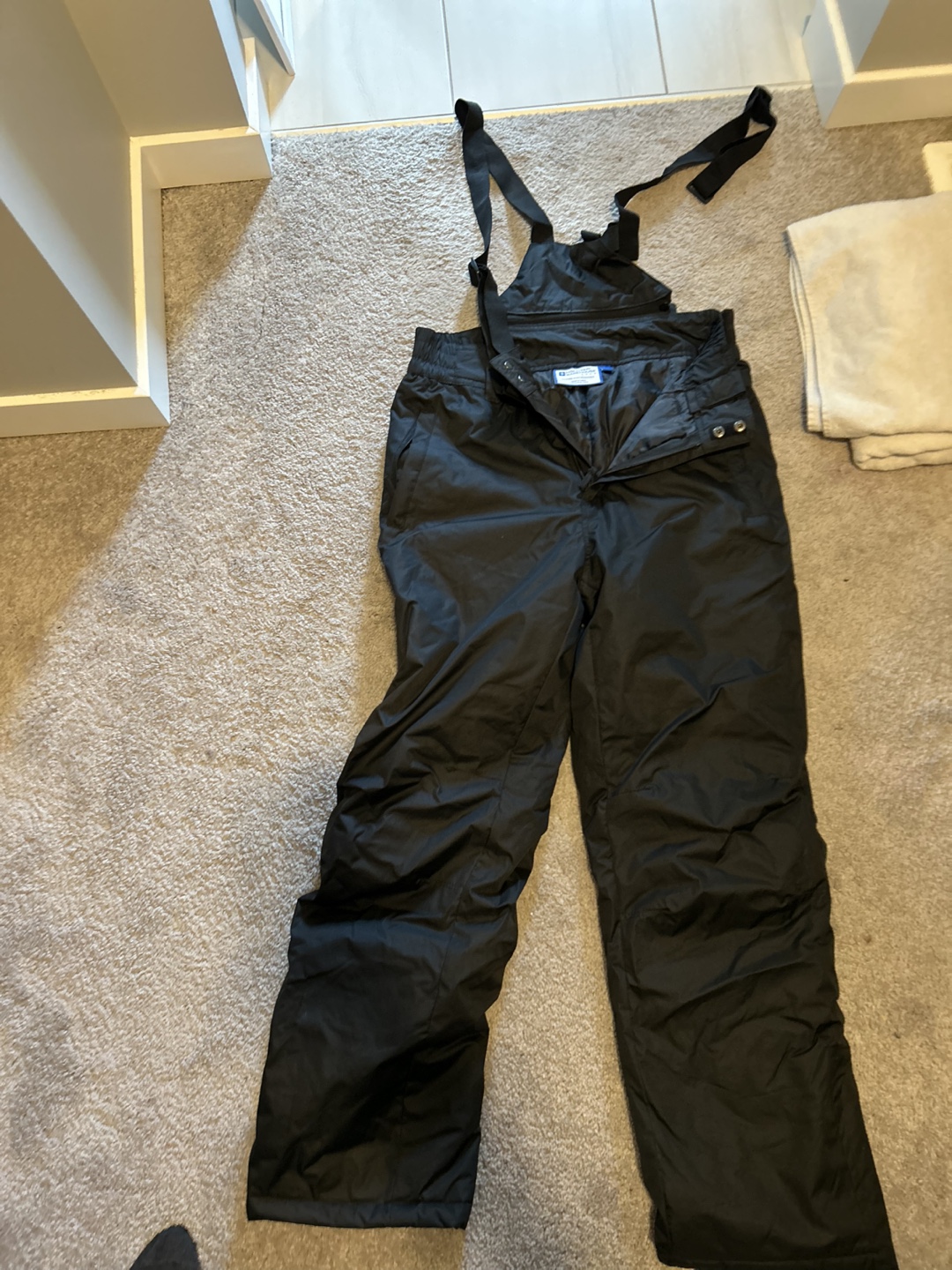 Mountain Warehouse Snow Pants- size medium
