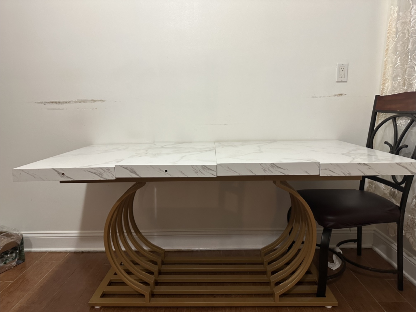 Extendable Dining Table with Marble Top and Gold Metal Base - photo 3