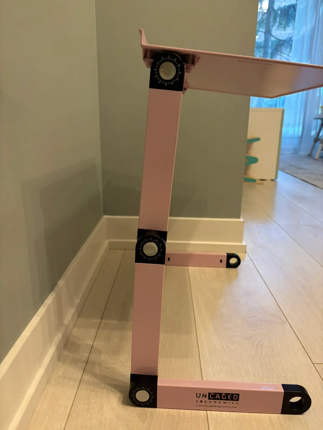 Adjustable Laptop Stand image indicator(5)