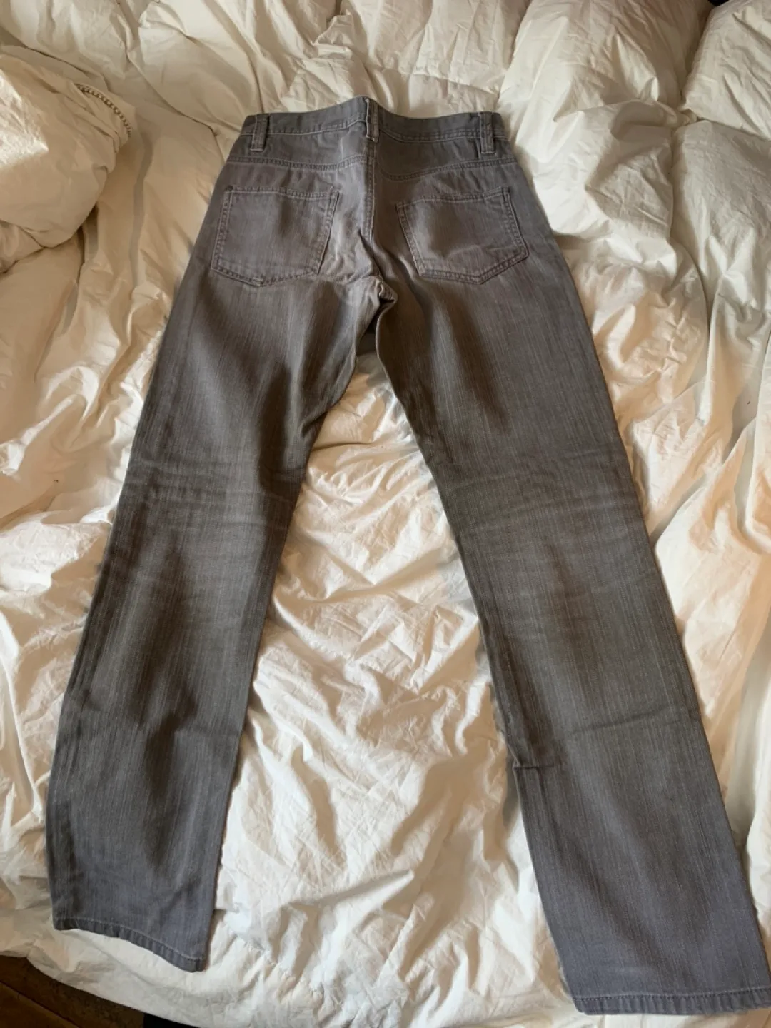 Grey jeans, waist 28 image indicator(2)