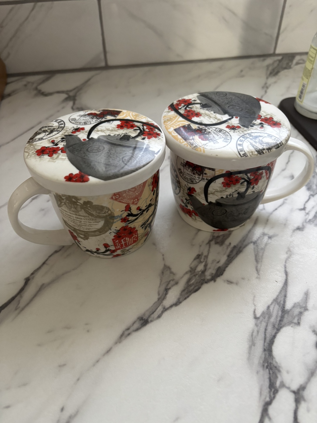 Pair of Tea Infuser Mugs with Lids