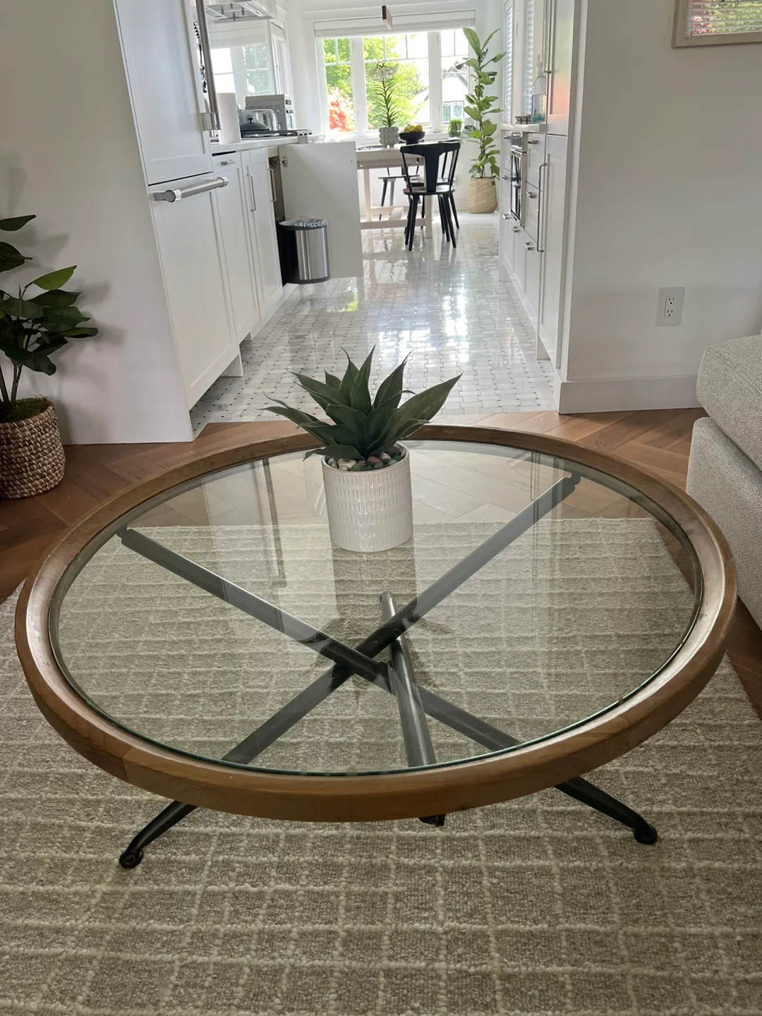 Round Glass Coffee Table with Wooden Frame image indicator(2)
