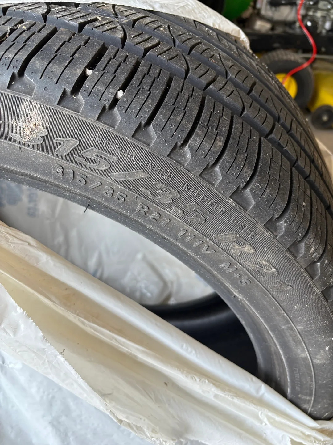 Pirelli Scorpion Verde All Season Tires - 315/35 R21 thumbnail