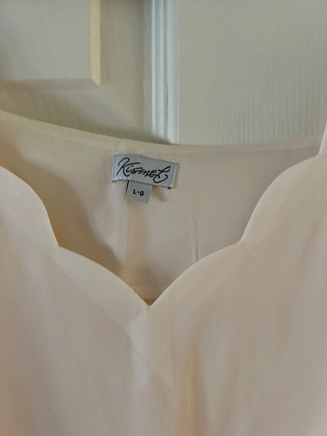 Kismet Scalloped Cami, Size L/G, Off-White image indicator(2)