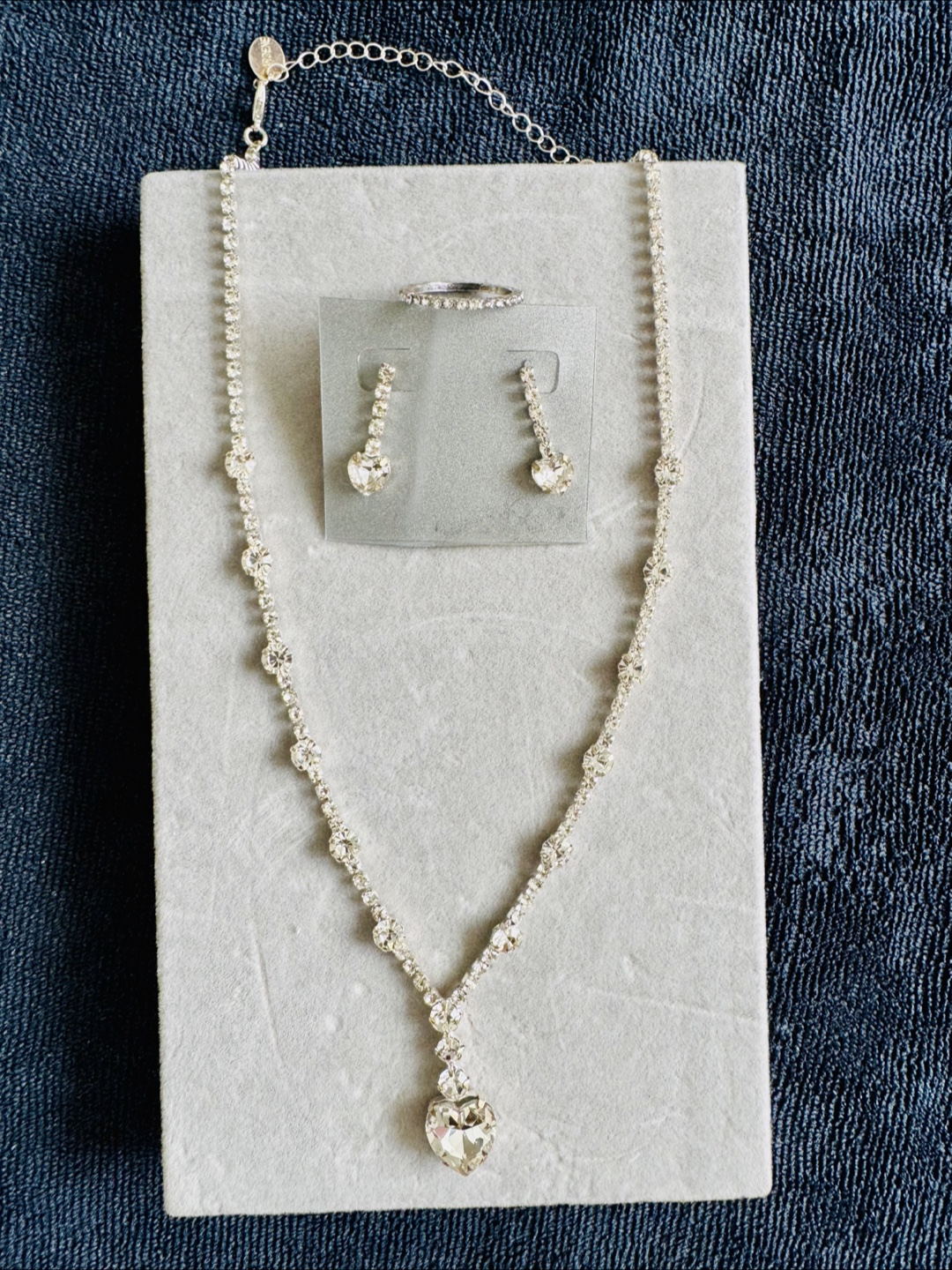 Rhinestone Heart Necklace Set