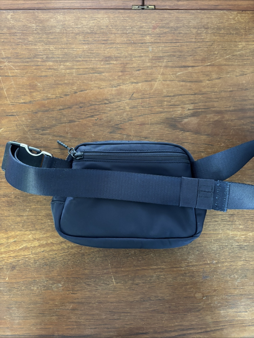 Lululemon Belt/Side Bag - Navy with Silver Hardware - photo 2