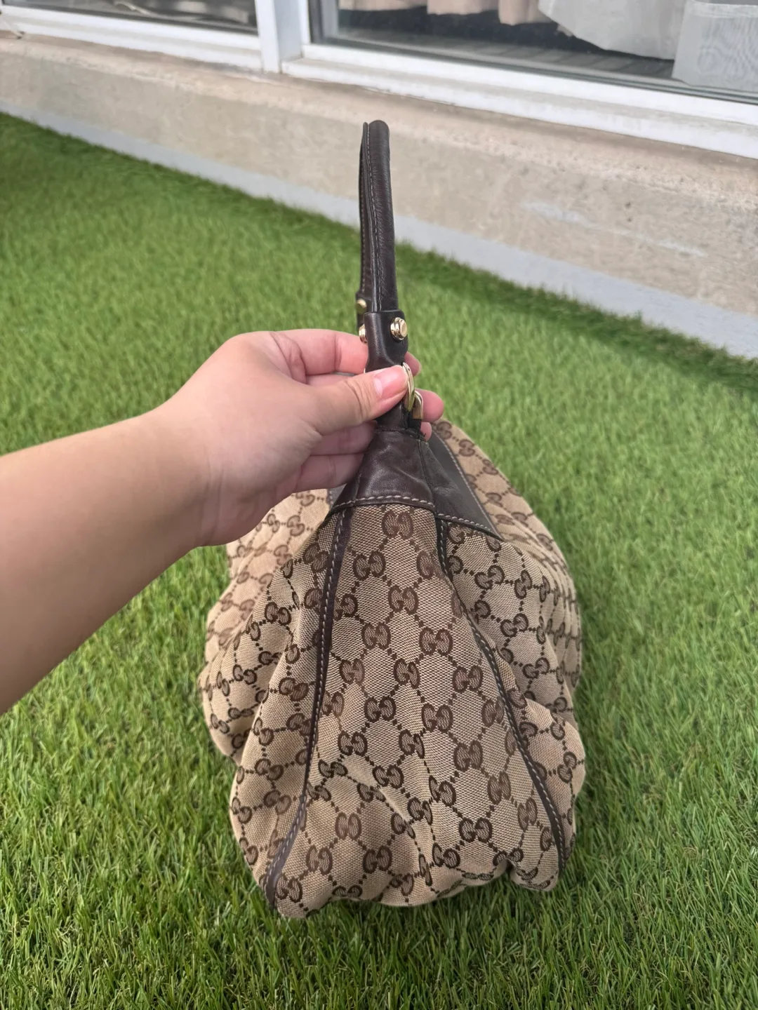 Authentic Gucci Abbey Vintage Canvas bag image indicator(4)