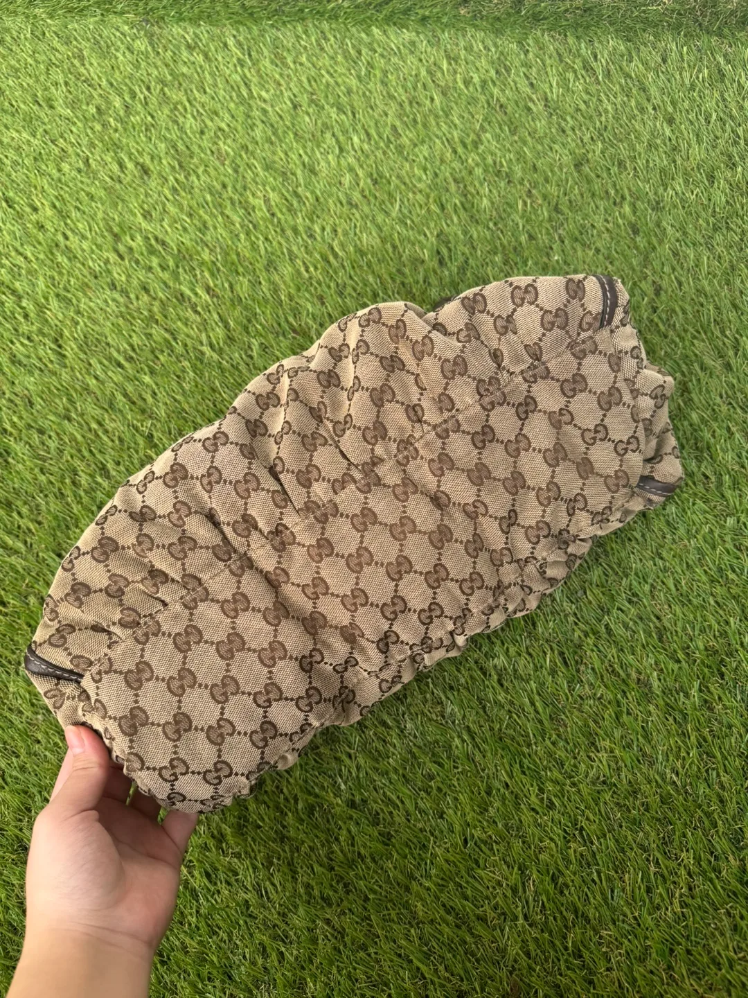 Authentic Gucci Abbey Vintage Canvas bag image indicator(5)