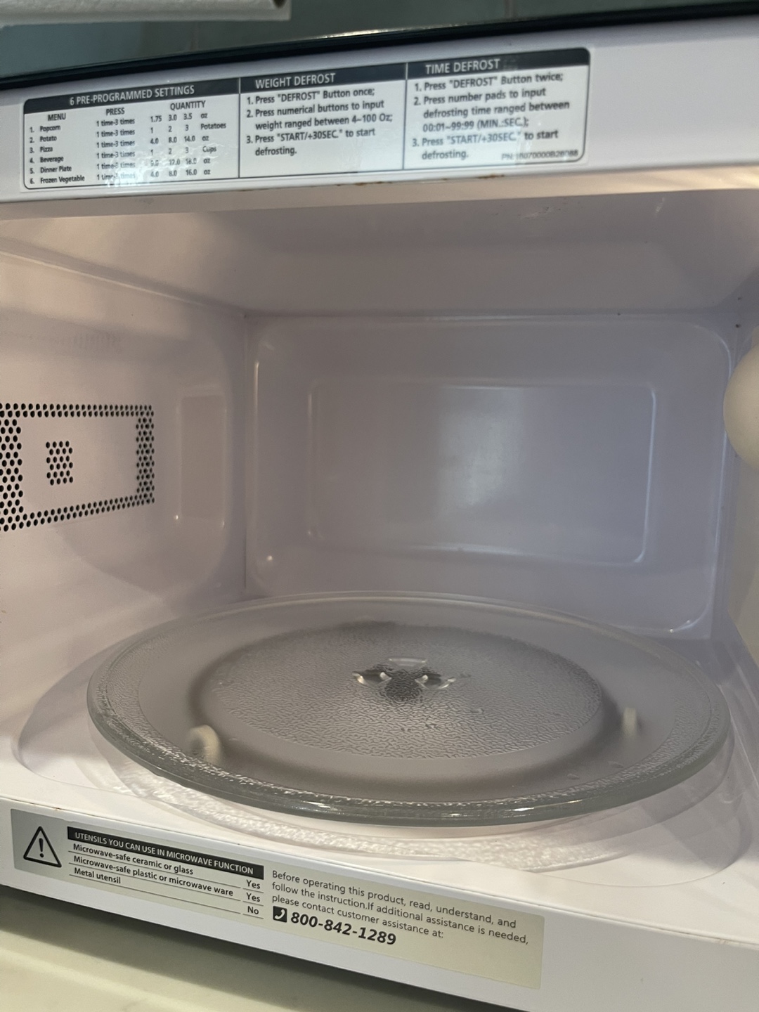 Black+Decker Microwave - photo 3