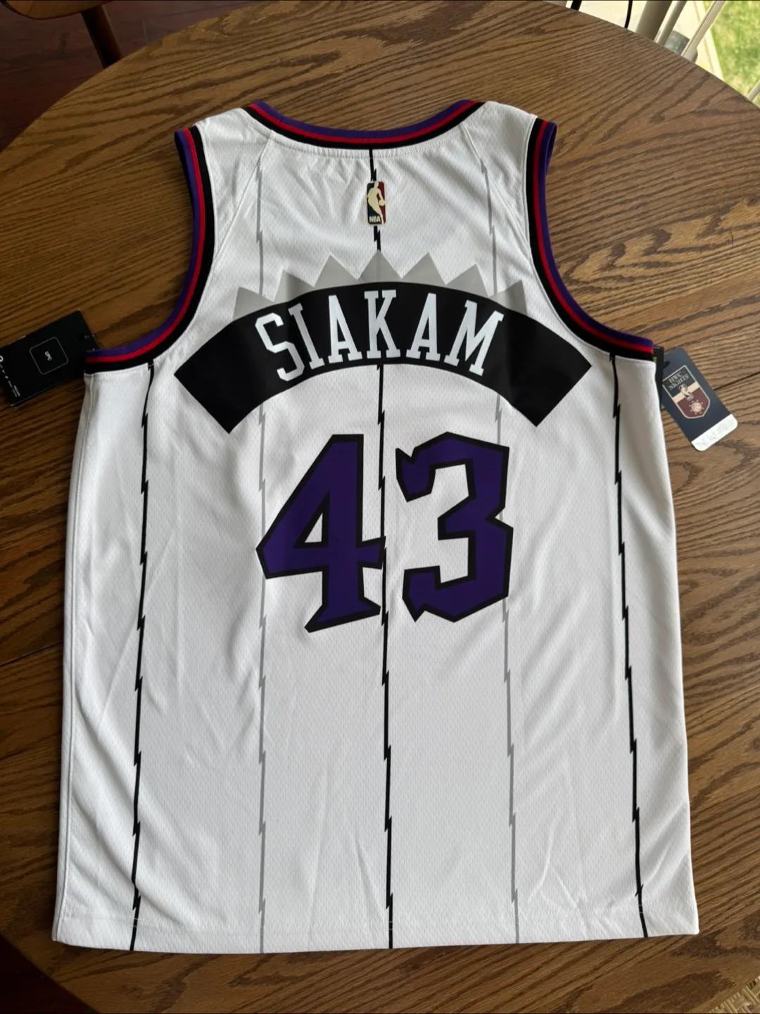 NEW WITH TAGS! Raptors Siakam HWC Swingman Jersey Men's L image indicator(2)