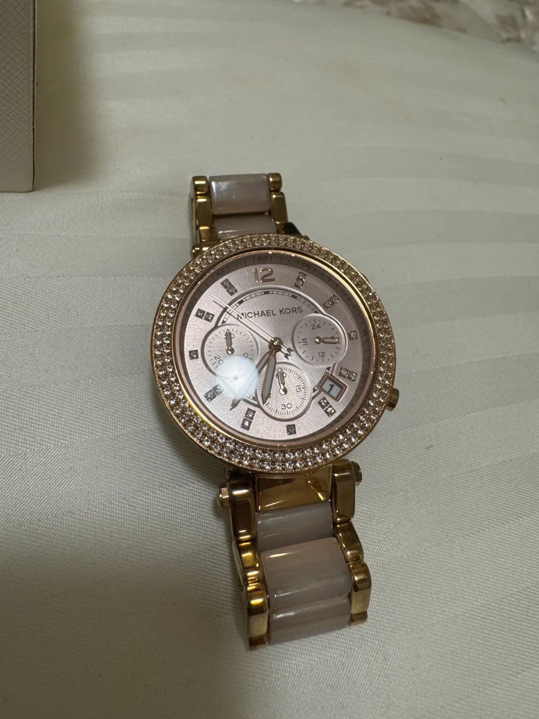 Michael Kors Women's Rose Gold Watch thumbnail