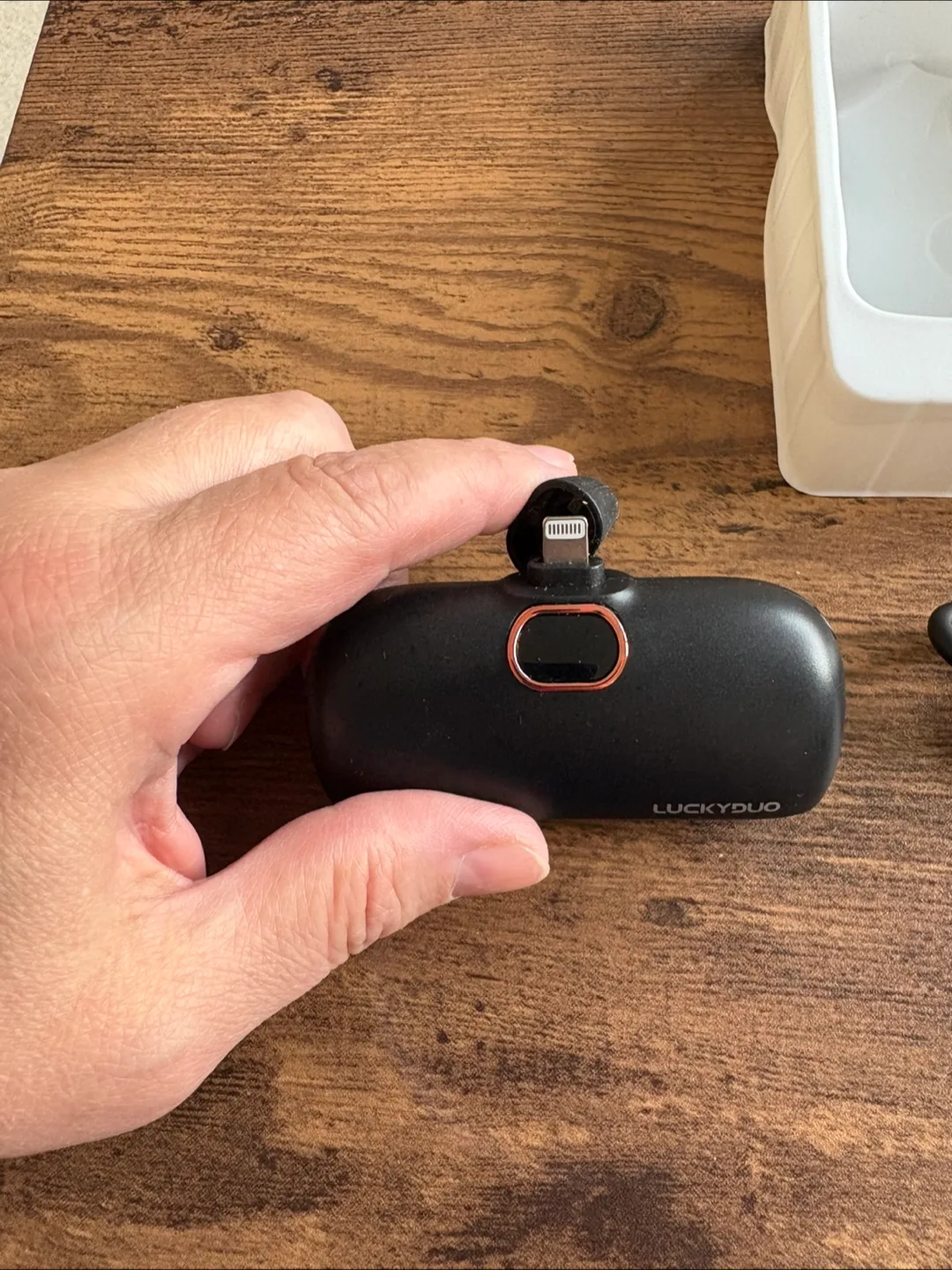 LUCKYDUO M03 5000mAh Portable Charger image indicator(2)