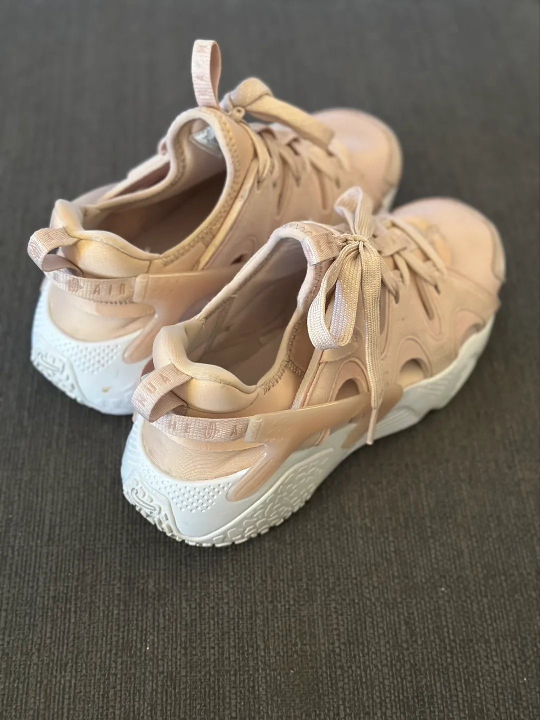 Nike Air Huarache Sneakers - Size US 8 image indicator(2)